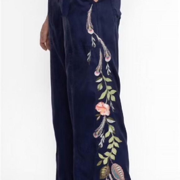 Johnny Was Emike Belted wide leg Navy Pants with Floral Embroidery NWOT - Picture 4 of 8